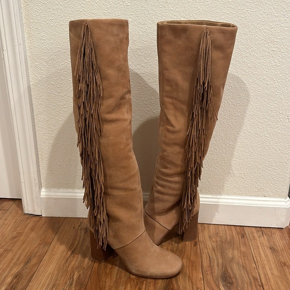 NWOT Beautiful suede fringe Sam Edelman boots! ✨ - Picture 5 of 6